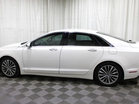 Used 2017 Lincoln MKZ Premiere FWD image 28