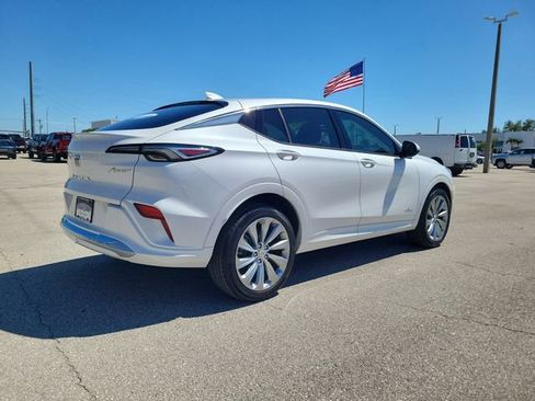 Certified 2024 Buick Envista Avenir FWD image 4