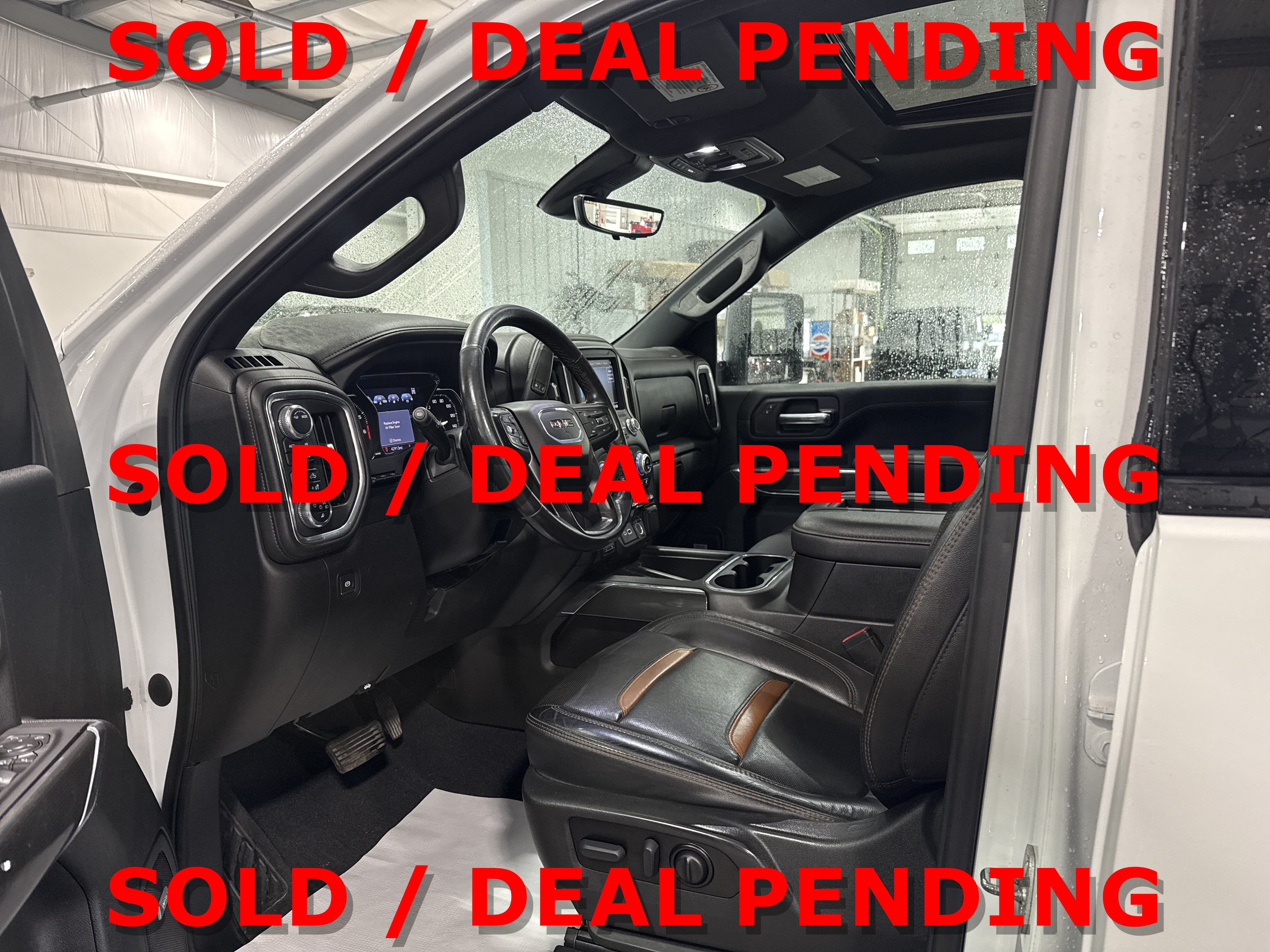 Used 2022 GMC Sierra 2500 AT4 w/ AT4 Premium Plus Package AWD/4WD image 7