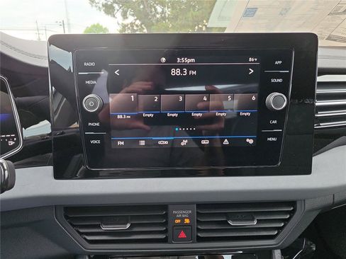 New 2026 Volkswagen Jetta SE FWD image 19