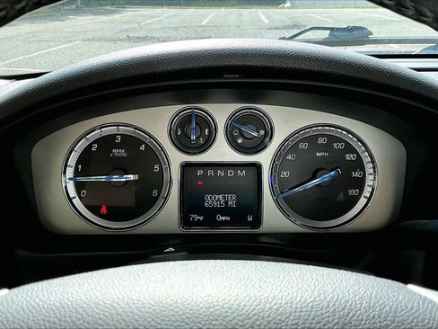 Used 2014 Cadillac Escalade Premium AWD/4WD image 10
