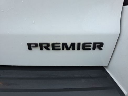 Used 2019 Chevrolet Tahoe Premier w/ RST 6.2L Performance Edition AWD/4WD image 10