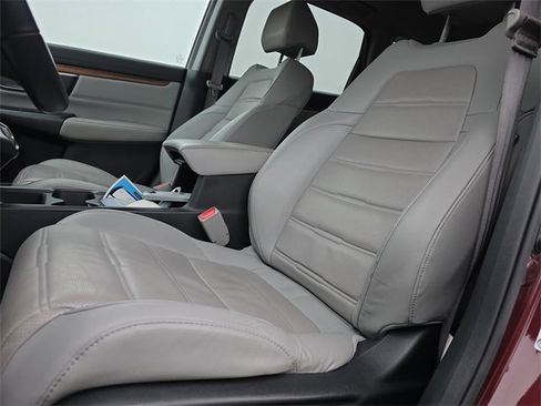 Used 2018 Honda CR-V Touring image 18