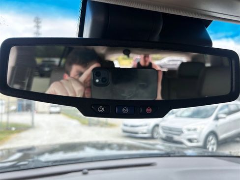 Used 2016 Chevrolet Tahoe LT image 25