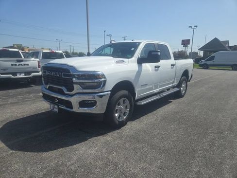 Used 2026 RAM 2500 Big Horn AWD/4WD image 1