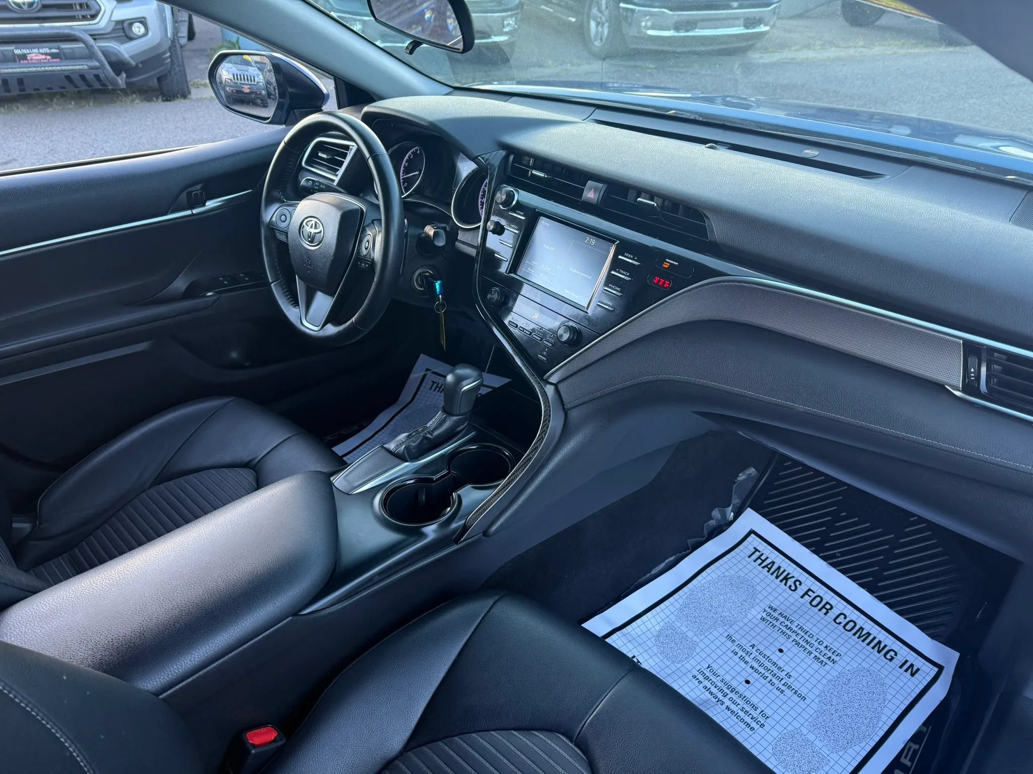 Used 2018 Toyota Camry SE FWD image 16