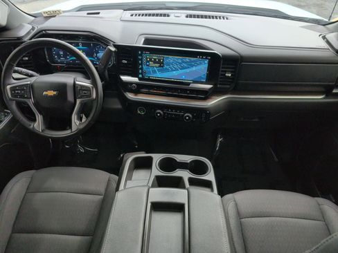 Certified 2024 Chevrolet Silverado 1500 LT AWD/4WD image 26