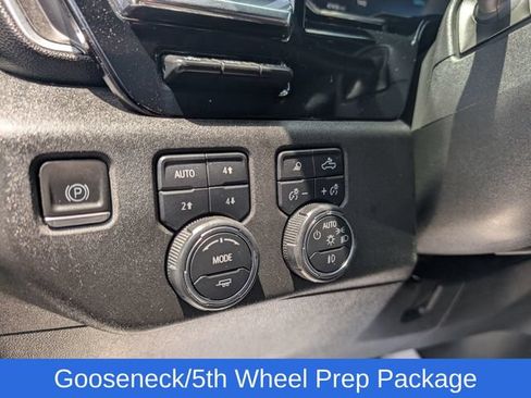 Used 2024 Chevrolet Silverado 2500 High Country w/ Technology Package AWD/4WD image 17