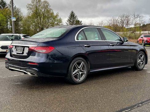 Used 2023 Mercedes-Benz E 350 4MATIC Sedan image 3