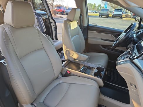 Used 2019 Honda Odyssey EX-L image 10
