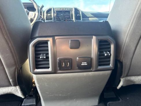 Used 2019 Ford F250 XLT w/ XLT Premium Package AWD/4WD image 5