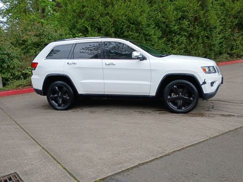 Used 2014 Jeep Grand Cherokee Limited w/ Trailer Tow Group IV AWD/4WD image 2