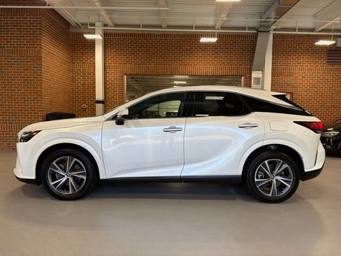 Used 2023 Lexus RX 350 Premium w/ Accessory Package AWD/4WD image 4