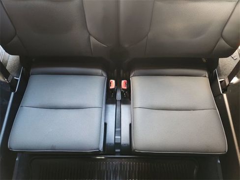 Used 2020 Lexus GX 460 Premium image 35