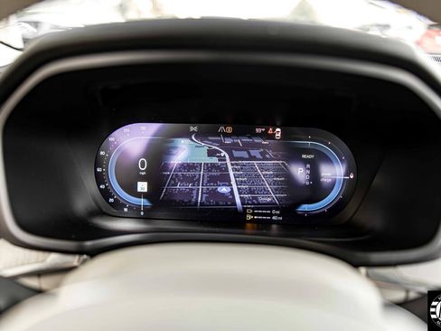 Used 2023 Volvo S60 T8 Plus image 23