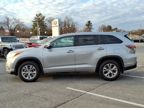 Used 2014 Toyota Highlander Plus image 8