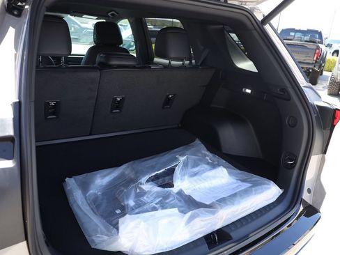 New 2027 GMC Terrain AT4 w/ Convenience Package III AWD/4WD image 21