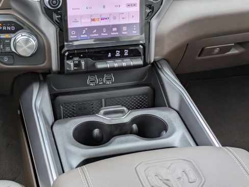New 2026 RAM 1500 Laramie w/ Laramie Southwest Edition AWD/4WD image 18