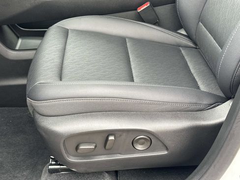 Certified 2026 Chevrolet Equinox LT w/ Convenience Package II image 16