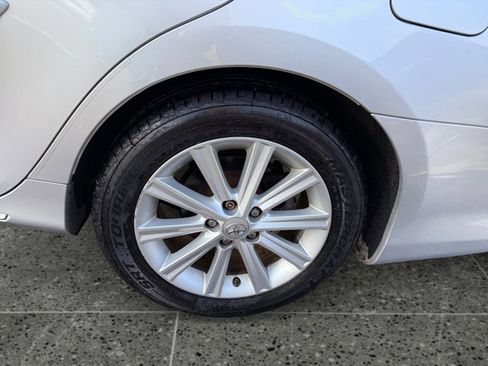 Used 2012 Toyota Camry XLE image 9