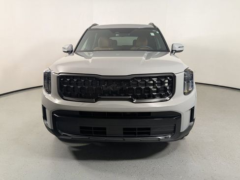 Used 2025 Kia Telluride EX X-Line AWD/4WD image 2