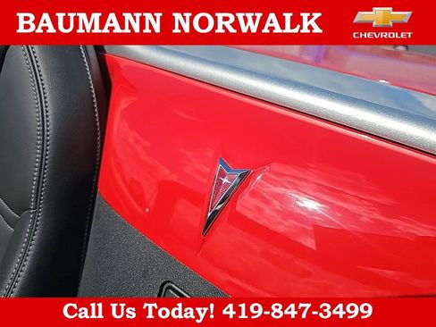 Used 2007 Pontiac Solstice Convertible w/ Premium Package image 26