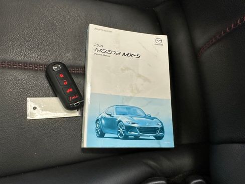 Used 2019 MAZDA MX-5 Miata RF Grand Touring RWD image 4