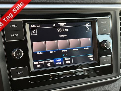 Certified 2022 Volkswagen Atlas Cross Sport SE image 19