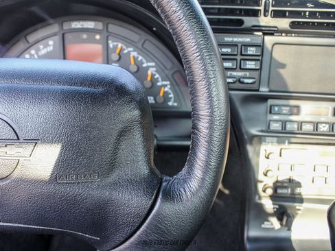Used 1995 Chevrolet Corvette ZR1 RWD image 35
