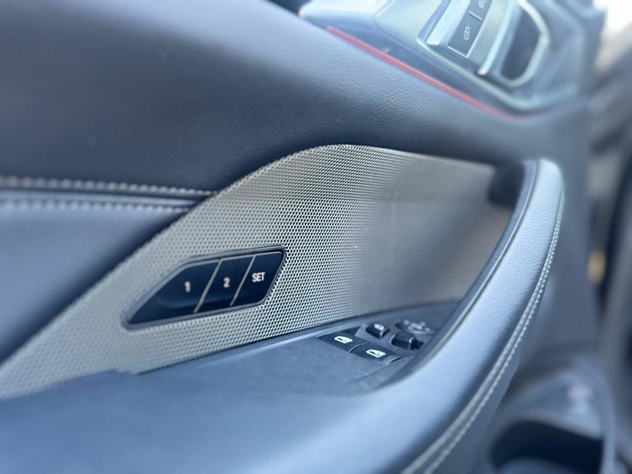Used 2023 BMW M440i Coupe w/ Premium Package RWD image 40