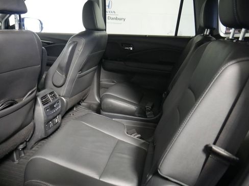 Used 2022 Honda Pilot Touring image 13