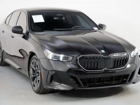 Used 2026 BMW 530i w/ M Sport Package image 58