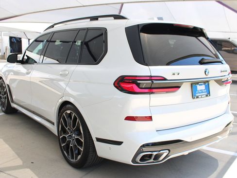Used 2025 BMW X7 M60i AWD/4WD image 3
