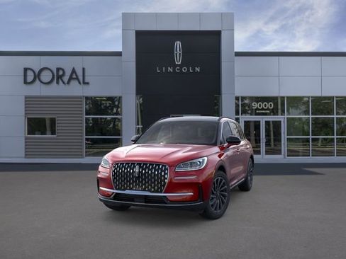 New 2025 Lincoln Corsair Reserve FWD image 2