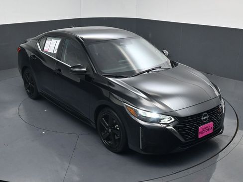 Used 2025 Nissan Sentra SR image 14