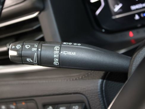 Used 2024 GMC Yukon XL Denali RWD image 43