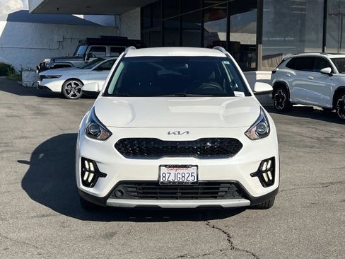 Used 2022 Kia Niro LX image 5