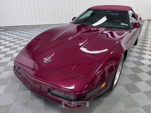 Used 1993 Chevrolet Corvette Convertible RWD image 6