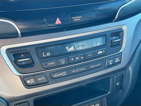 Used 2022 Honda Pilot Sport image 15