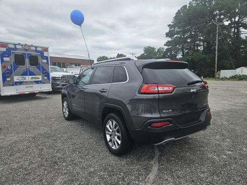 Used 2014 Jeep Cherokee Limited w/ Technology Group AWD/4WD image 7