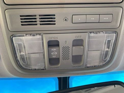 Used 2010 Honda Accord EX-L image 19