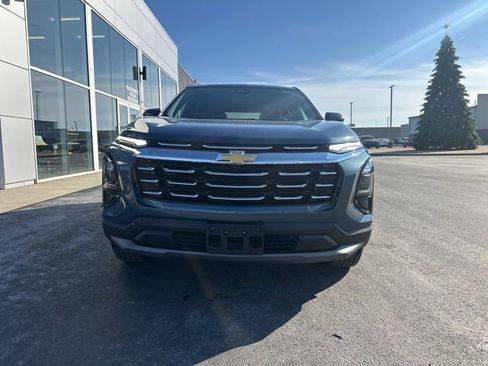 Used 2025 Chevrolet Equinox LT FWD image 4