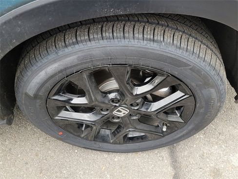 Certified 2024 Honda HR-V Sport image 3