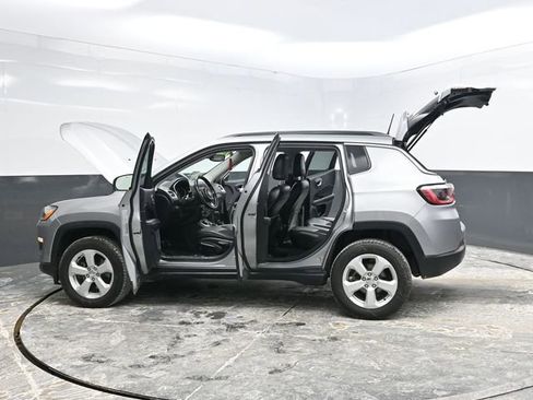 Used 2020 Jeep Compass Latitude image 43