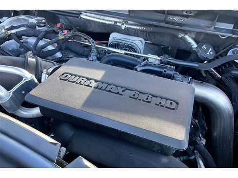 Used 2025 Chevrolet Silverado 3500 LTZ image 34