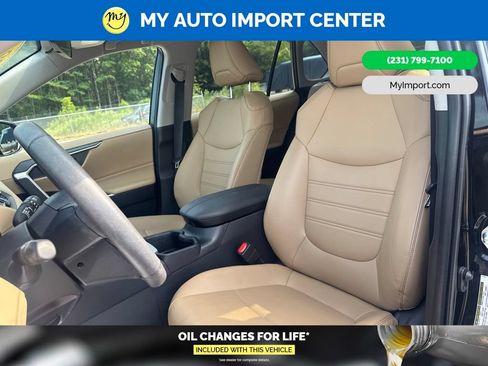 Used 2024 Toyota RAV4 XLE Premium w/ Weather Package AWD/4WD image 14
