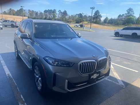 Used 2024 BMW X5 xDrive40i AWD/4WD image 8