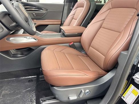New 2026 Lincoln Nautilus Reserve w/ Jet Appearance Package image 17