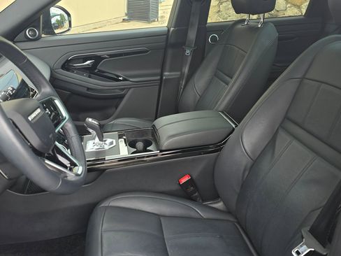 Used 2023 Land Rover Range Rover Evoque R-Dynamic S image 8
