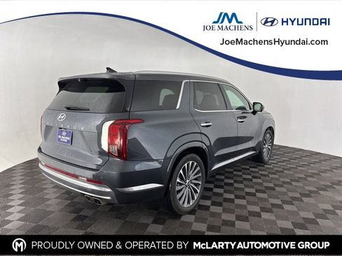 Used 2024 Hyundai Palisade Calligraphy image 9